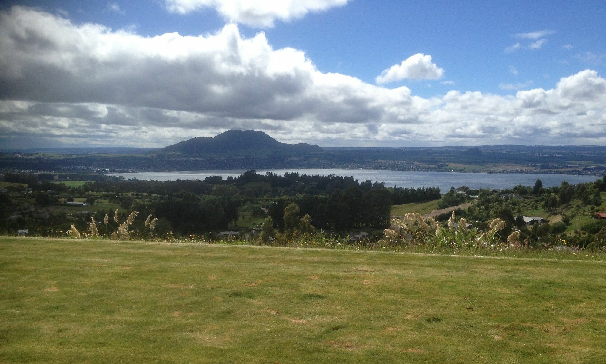 The Lakeview House Taupo Exterior photo